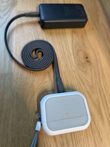 CIO フラットスパイラルケーブル とAirPods