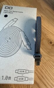 CIO フラットスパイラルケーブル 横幅